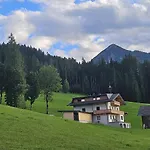 公寓 Peterlehen 阿尔滕马克特蓬高
